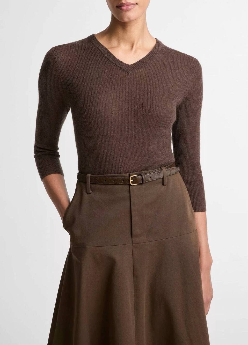 NEW VINCE high v-neck top in brown